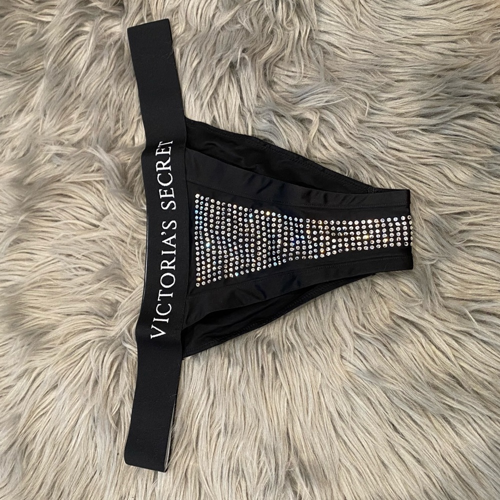 Balmain x VS collab
